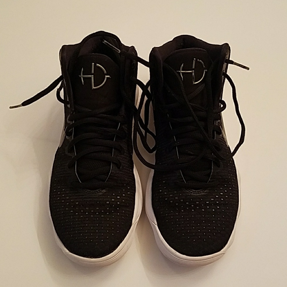 React Hyperdunk Black Nike basketball shoes